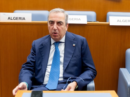 “Più che un circo, un incubo”. Gasparri demolisce il campo largo: “Ormai arruolano tutti”