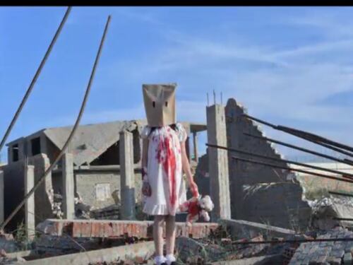 Così filmano video falsi sui bombardamenti di Aleppo