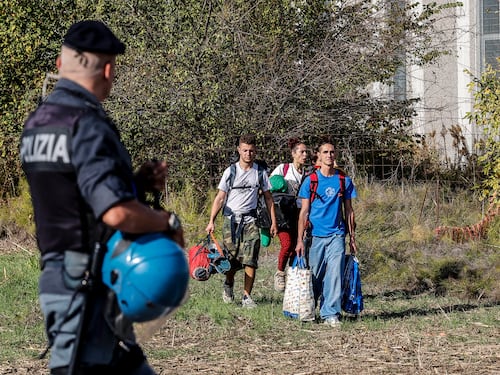 La lezione della polizia alla sinistra pro rave: "Ecco perché la Meloni ha ragione"