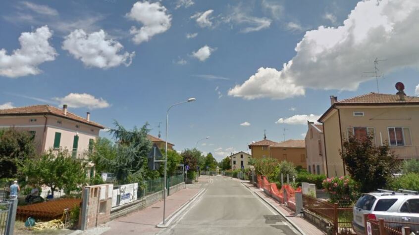 Rottweiler scappano e aggrediscono bimbo: è grave