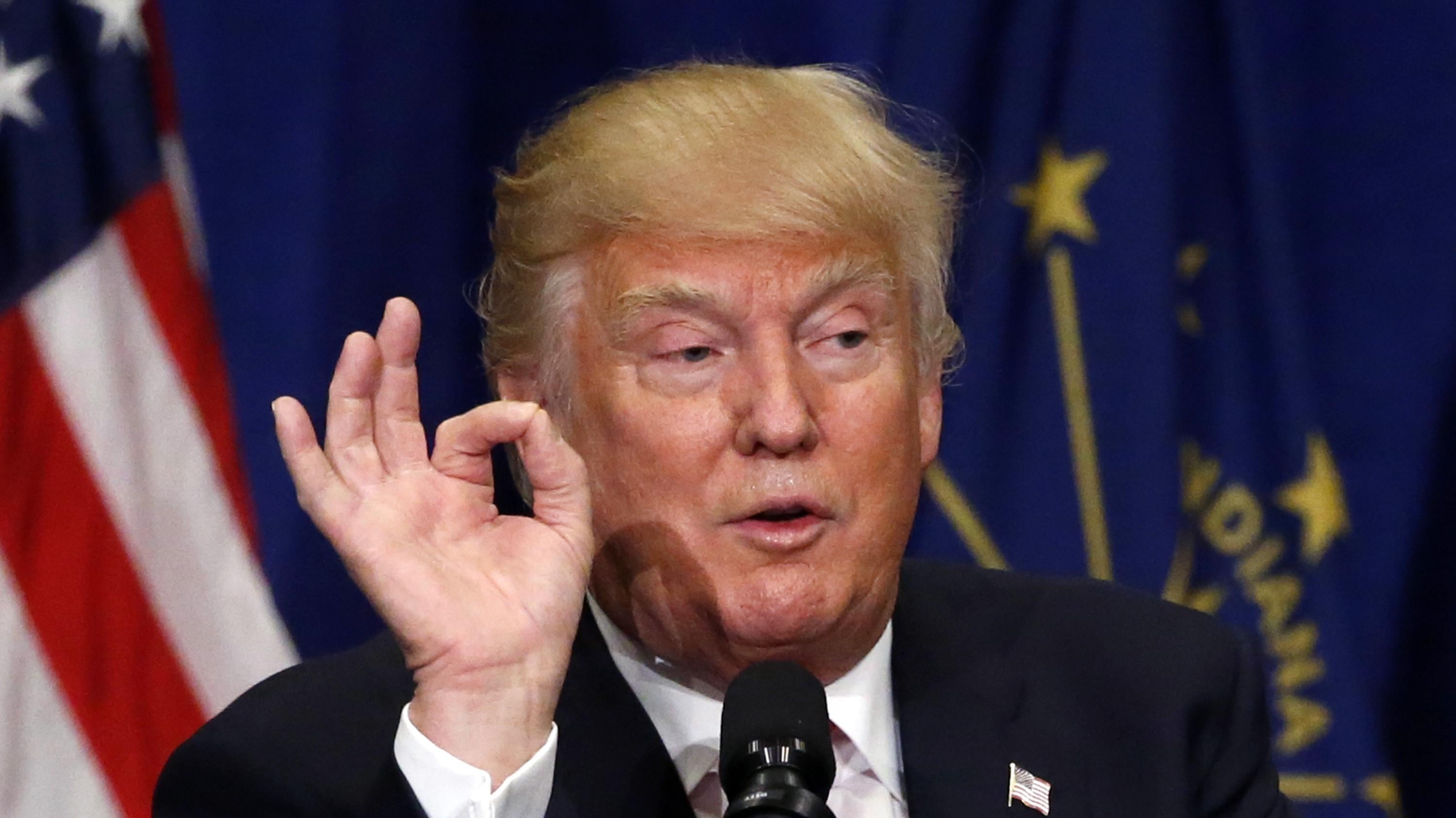 Ex maggiordomo imbarazza Trump: "Obama andava ucciso come spia"