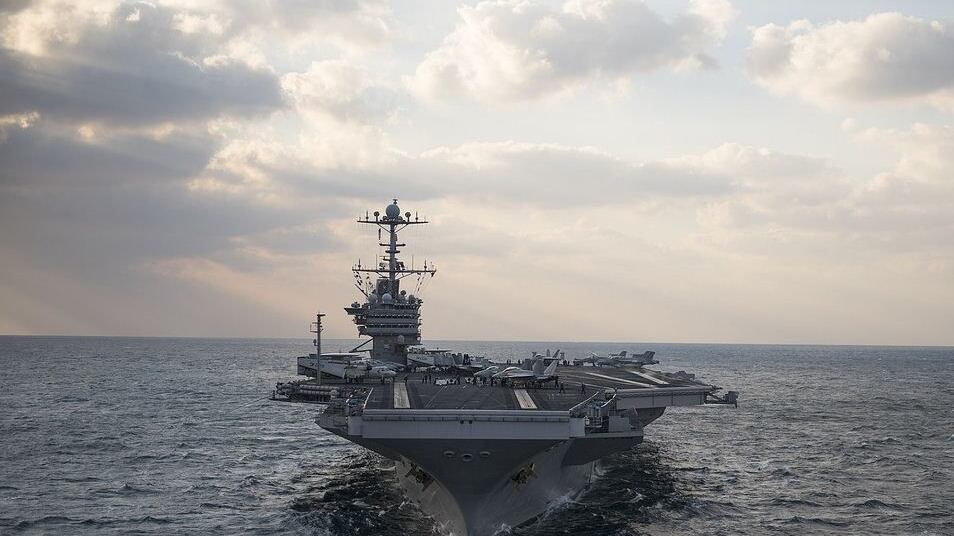 Usa-Cina, tensione nel Pacifico: sfiorata la collisione fra due navi