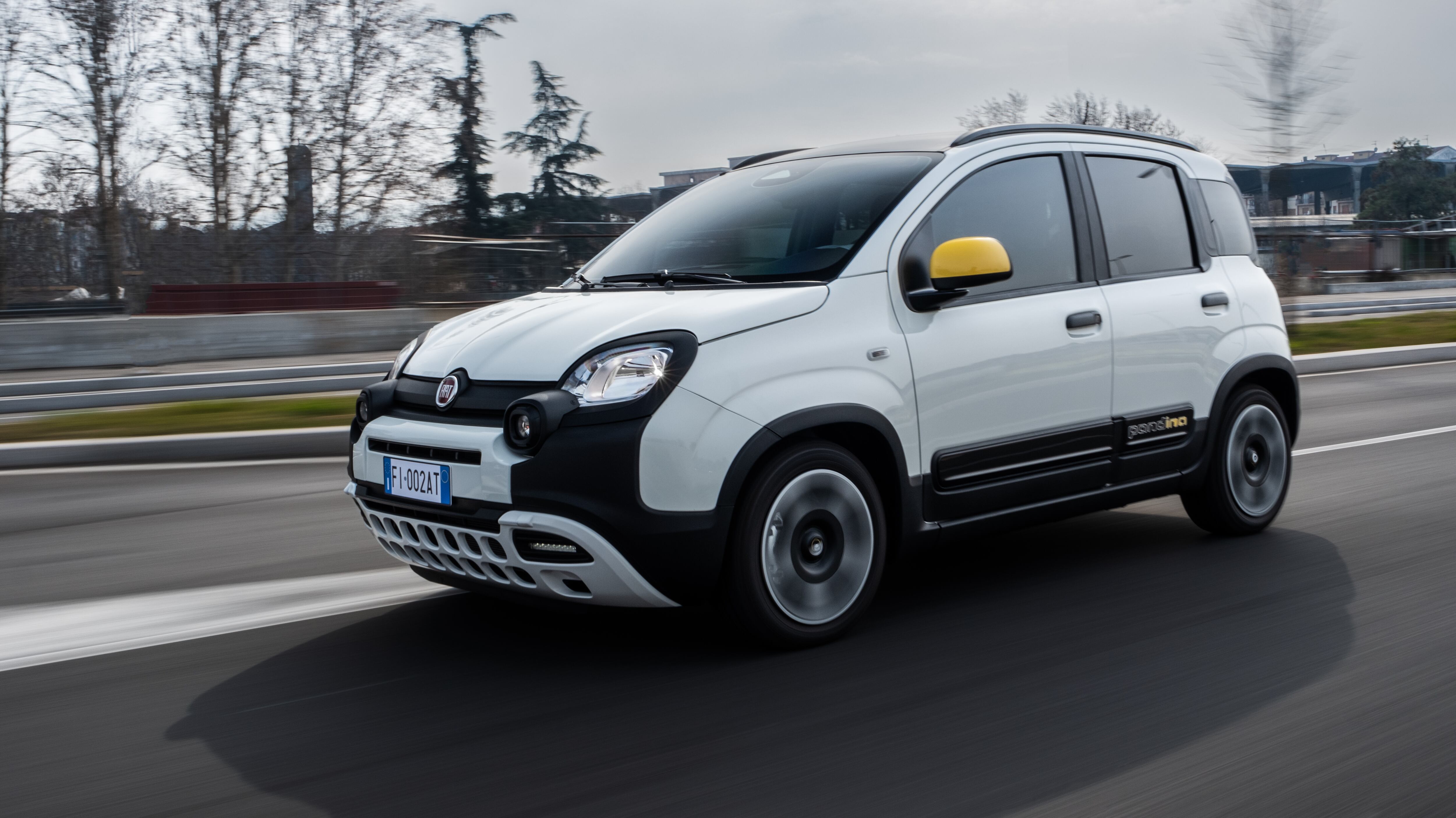 Auto, vendite in crescita ed "effetto Hormuz" sulle elettriche