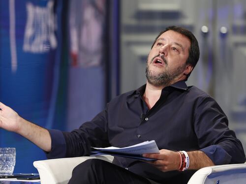 I canapa shop querelano Salvini: "Non siamo criminali"