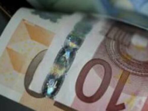 Ristoratore trova borsello con 20mila euro e lo restituisce al proprietario