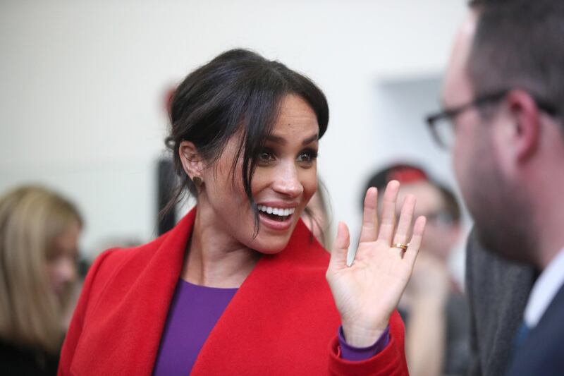 Meghan Markle in rosso per un poeta: foto 6