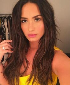 Demi Lovato, scatti sexy 11
