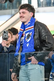 Olly si commuove allo stadio 3