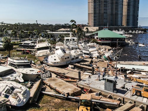 Le vittime, le inondazioni, i danni: la distruzione dell'uragano Ian in Florida