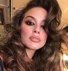 Ashley Graham sexy su Instagram 5
