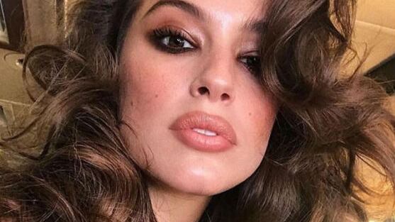 La super modella plus size Ashley Graham lancia una sua linea di lingerie