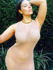 Ashley Graham, la modella curvy che fa impazzire il mondo 38