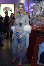 Chiara Ferragni, seno sexy a Parigi 24