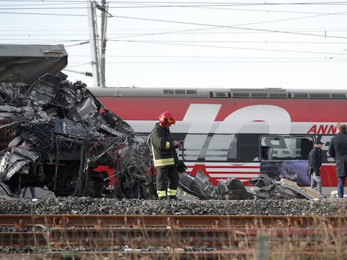 Frecciarossa deraglia sulla Milano-Bologna: morti i due macchinisti, 31 feriti