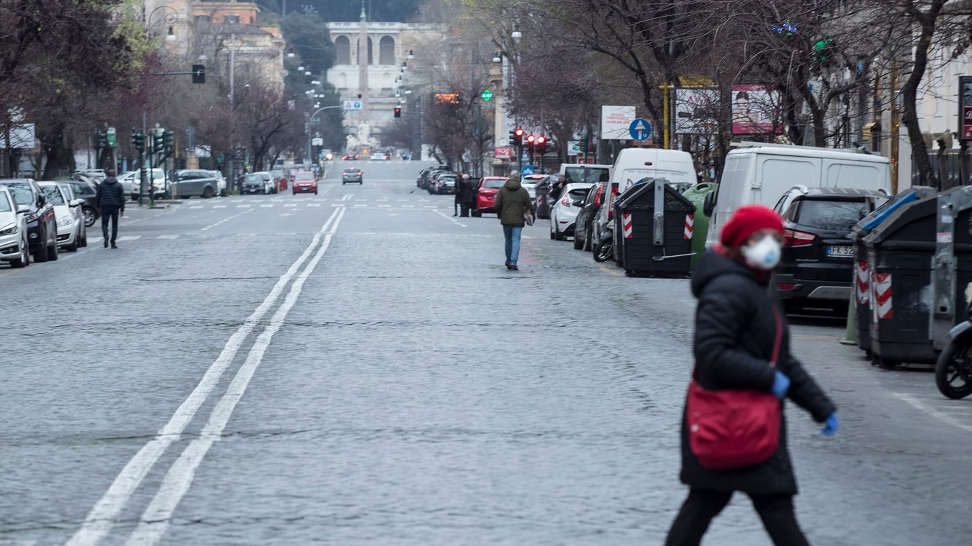 "Coprite il naso e la bocca": scatta l'obbligo in Lombardia