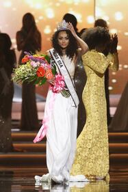 Miss America 2017, è nata a Napoli la nuova reginetta a stelle e strisce 17