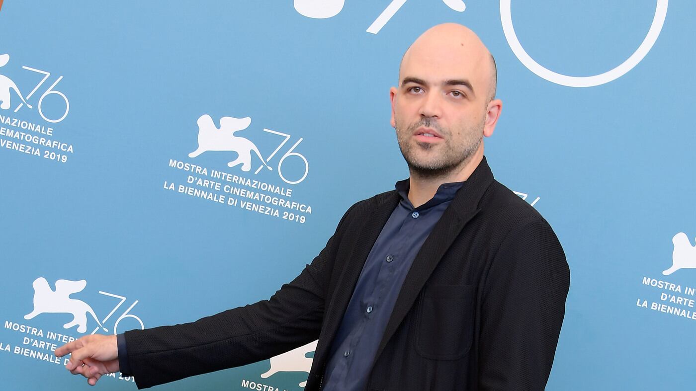 Saviano va a processo per insulti alla Meloni. Il vizio dei radical chic