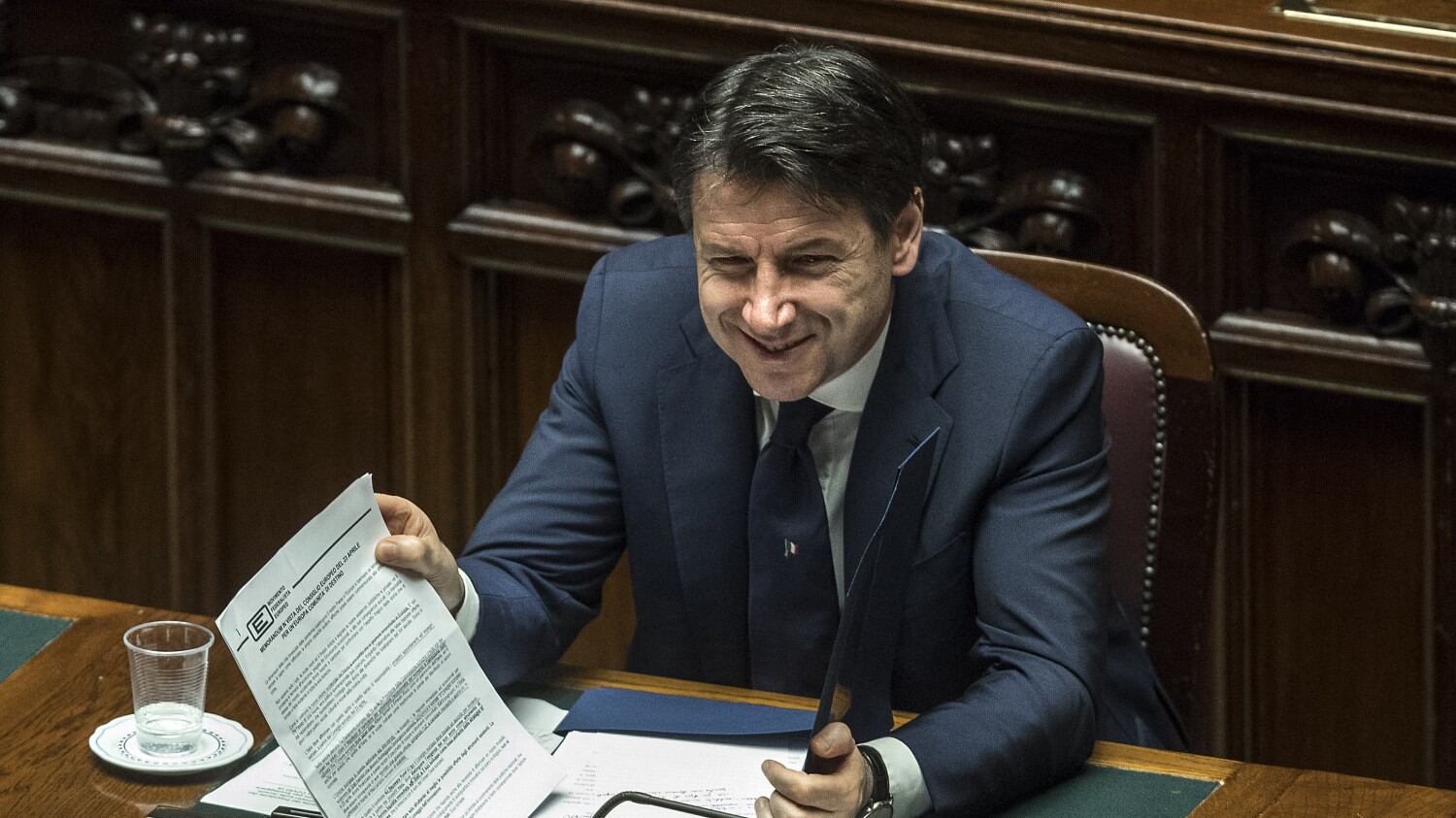 Conte si inventa lo "Sblocca Paese" e prende tempo