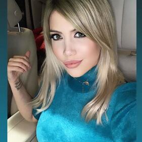 Wanda Nara sempre attiva sui social: gli scatti sexy di lady Icardi 4