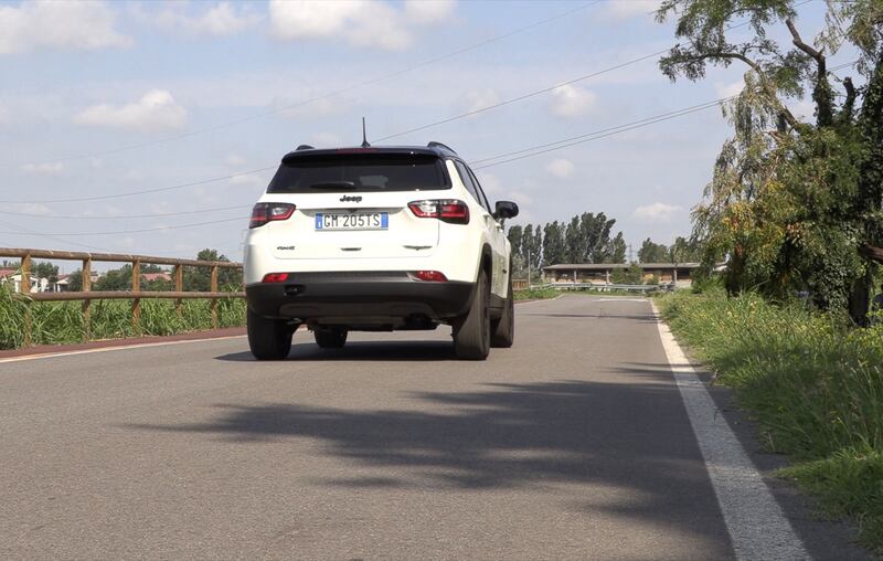 Jeep Compass 4XE, guarda tutte le foto della nostra prova 23