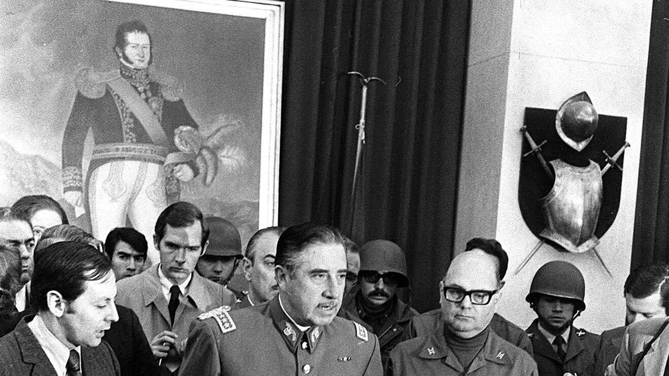 La gaffe della grillina: il generale Pinochet diventa Pino Chet...