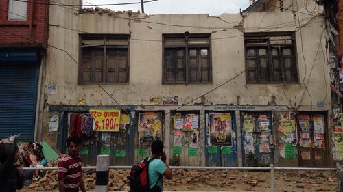 Un forte terremoto a Kathmandu 1