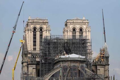 Dopo l'incendio alla Cattedrale di Notre-Dame cominciano i lavori di messa in sicurezza 5