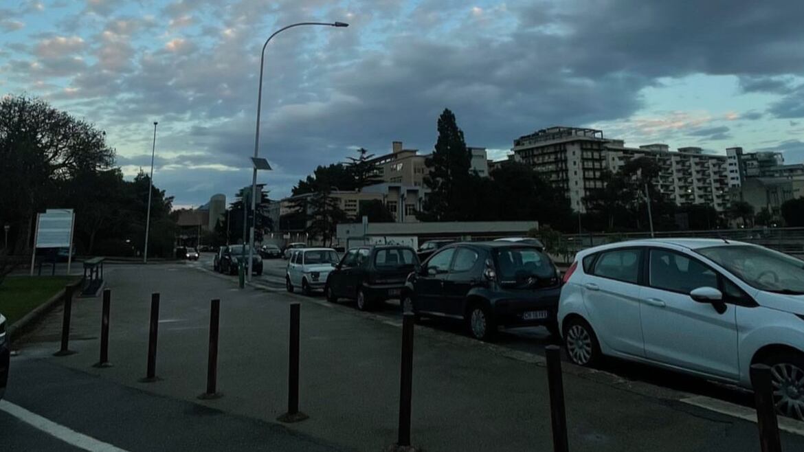 "C'è un uomo armato". Panico all'università di Palermo