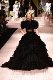 Monica Bellucci e le star in passerella per Dolce & Gabbana 13
