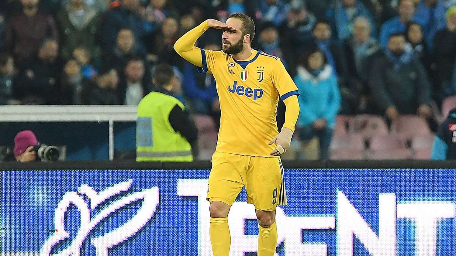 Higuain fa piangere ancora il Napoli: la Juventus espugna il San Paolo