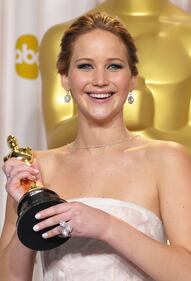 Chris Martin, solo bionde e sexy: addio a Jennifer Lawrence, ora Kylie Minogue 30