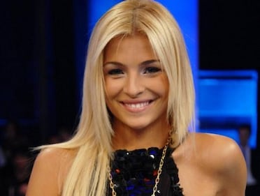 Cristina Chiabotto e il bikini bianconero: fisico da Champions 3