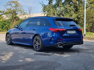 Mercedes Classe C 300 de: la gallery dell'ibrido diesel da 20 km/l 7
