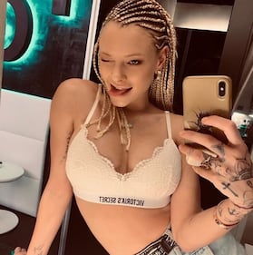 Le Donatella sexy in spiaggia 7