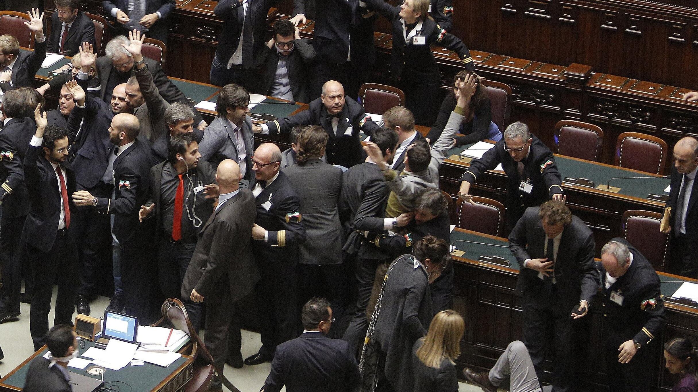 Sul blog di Grillo spunta un video: "Irregolarità in Commissione Affari istituzionali"