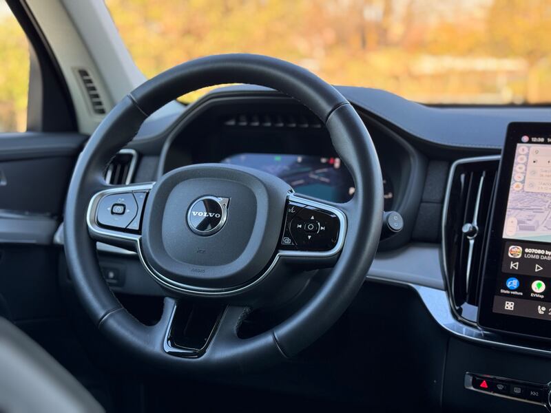 Volvo XC90: la gallery del nuovo SUV premium svedese, che comfort 14