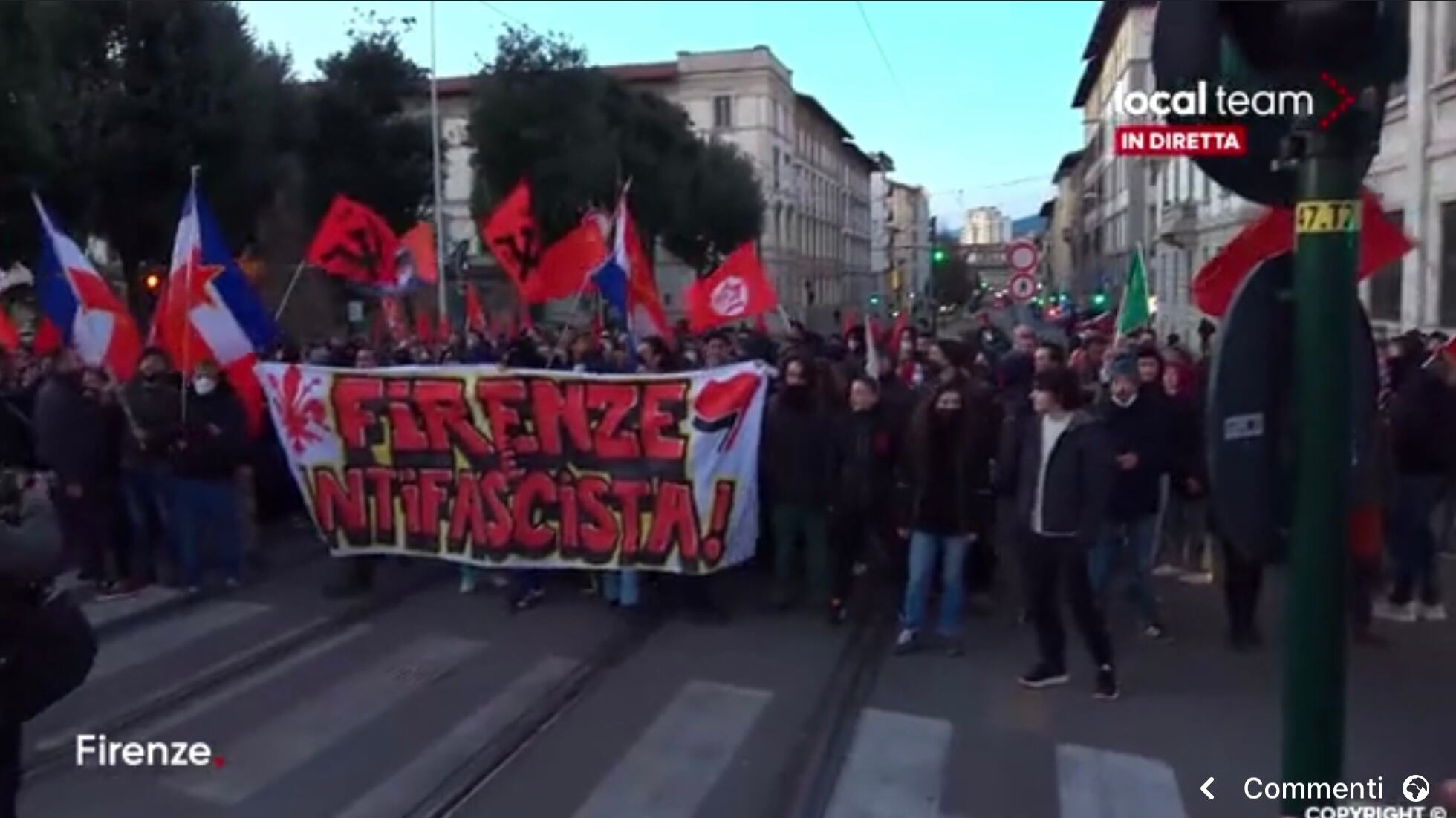 Lo sfregio alle vittime delle foibe: l'estrema sinistra inneggia a Tito
