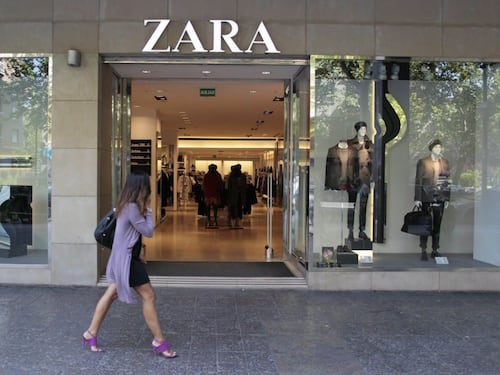 Guai in arrivo per Zara. L'azienda è accusata di aver rubato dei disegni