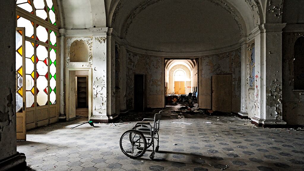 Tra ricette e sedie a rotelle Il fascino disperato della casa dei matti