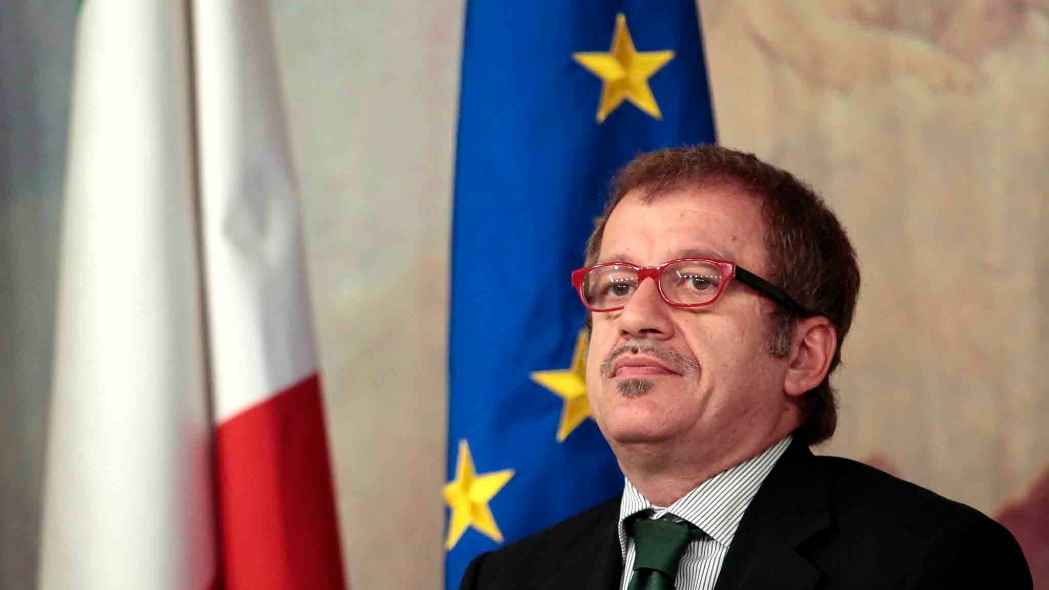 Maroni ci ha ripensato: con Formigoni è finita "Alle urne nel 2013"
