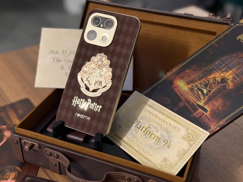 Hogwarts torna in TV e finisce in tasca: la prova del realme 16 Pro Harry Potter Edition
