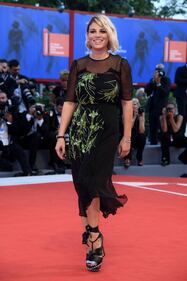 Emma Marrone affascinante a Venezia 25