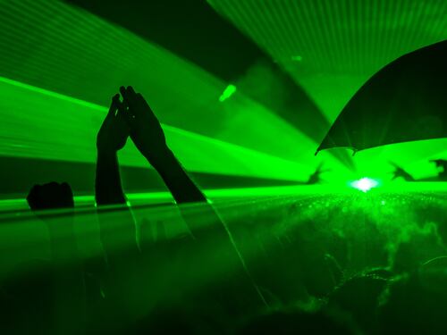 Rave party, movida e furbetti quando il green pass è inutile
