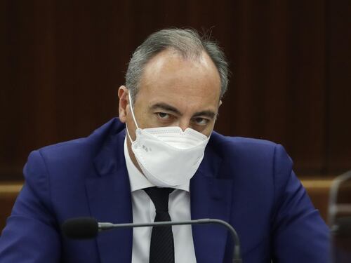 Bufera per la frase sui vaccini. La Lega si dissocia da Gallera