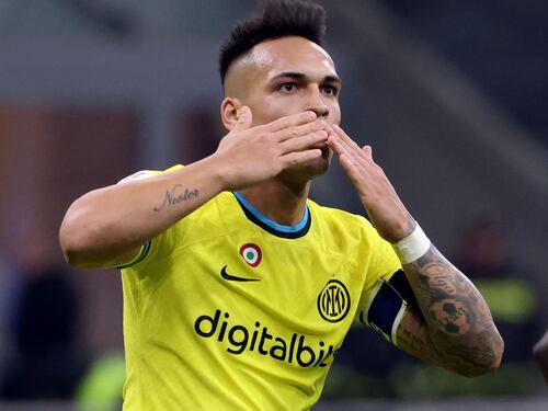 L'Inter soffre ma alla fine supera il Parma e vola ai quarti di Coppa Italia