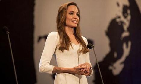 Angelina Jolie, 40 anni da diva: attrice impegnata, donna supersexy 27