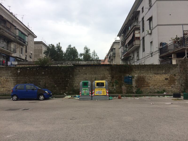 Napoli, nel rione de L'Amica Geniale degrado e disservizi 8