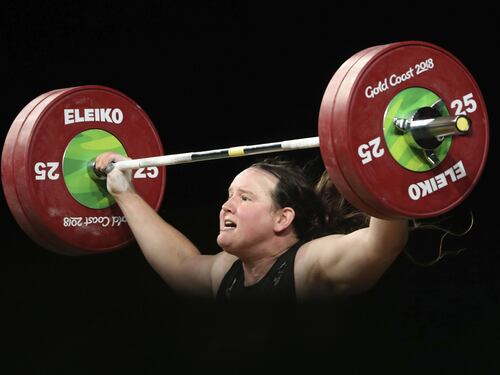 Le Olimpiadi della rinascita aprono a tifosi e... trans
