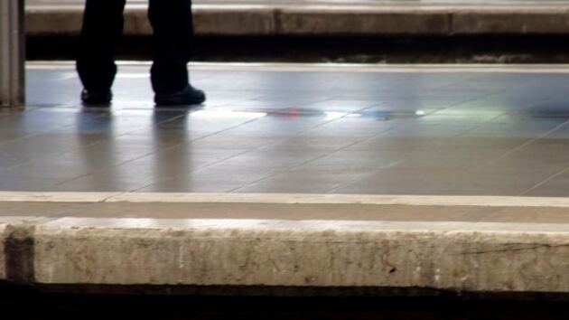 Genova, nigeriano si getta sotto treno perché gli negano accoglienza