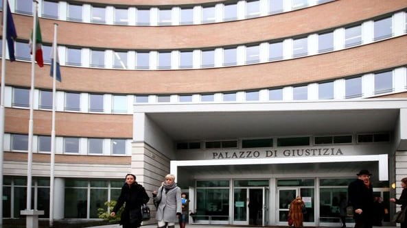 Milano, preso rumeno fuggito da tribunale di Brescia: era su un treno